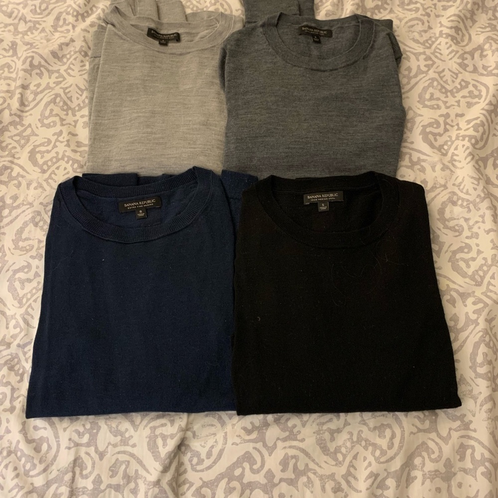 Banana Republic Wool Crewneck - Navy Blue